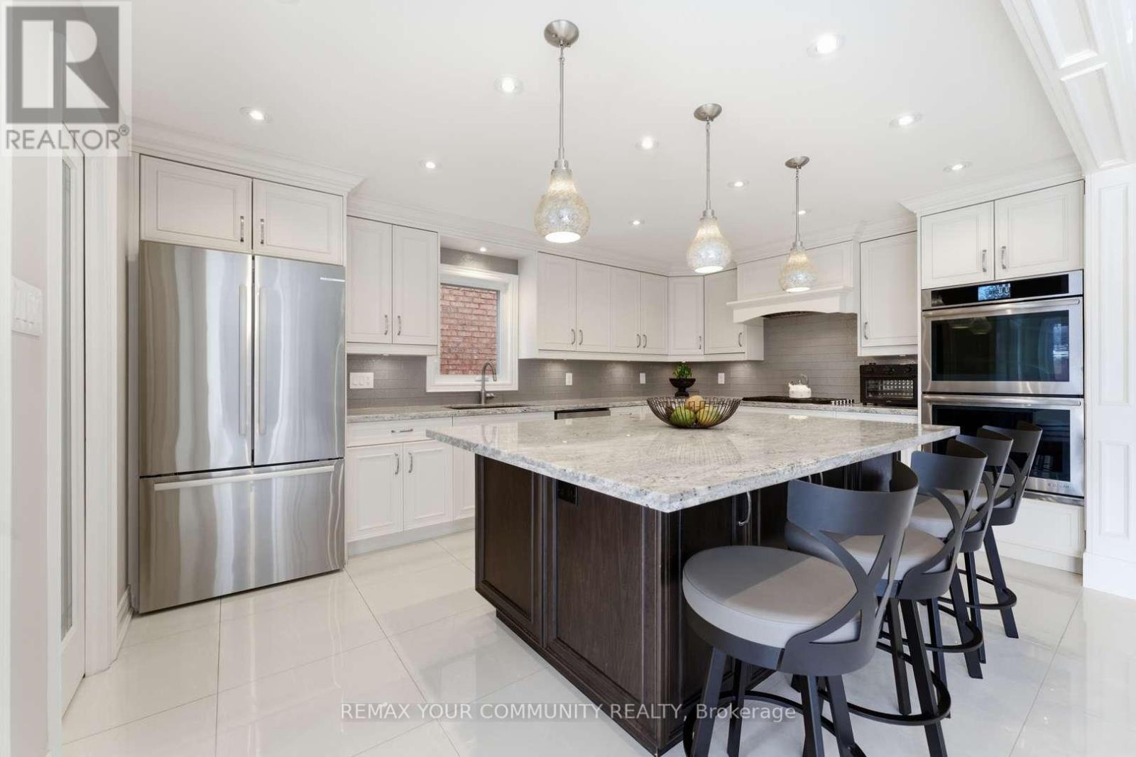 331 Kennedy Street W, Aurora, Ontario  L4G 6L7 - Photo 9 - N12828370