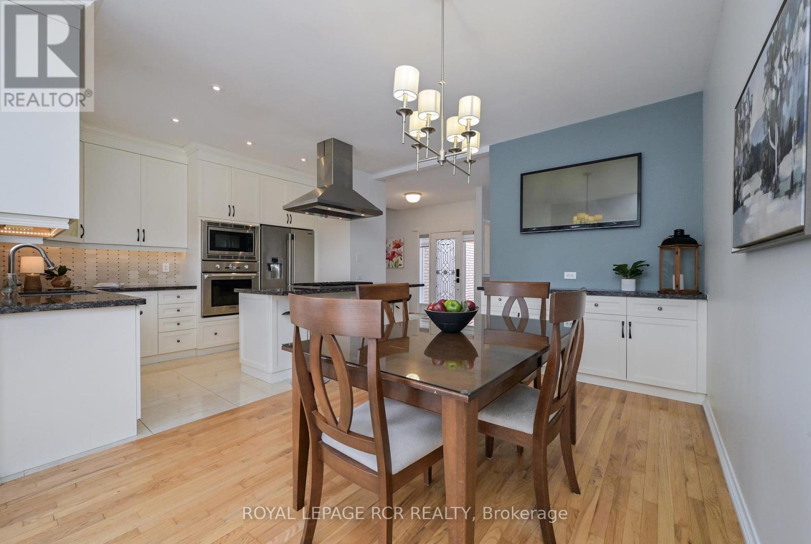 29 Depeuter Crescent, Bradford West Gwillimbury, Ontario  L3Z 3A3 - Photo 10 - N12828416