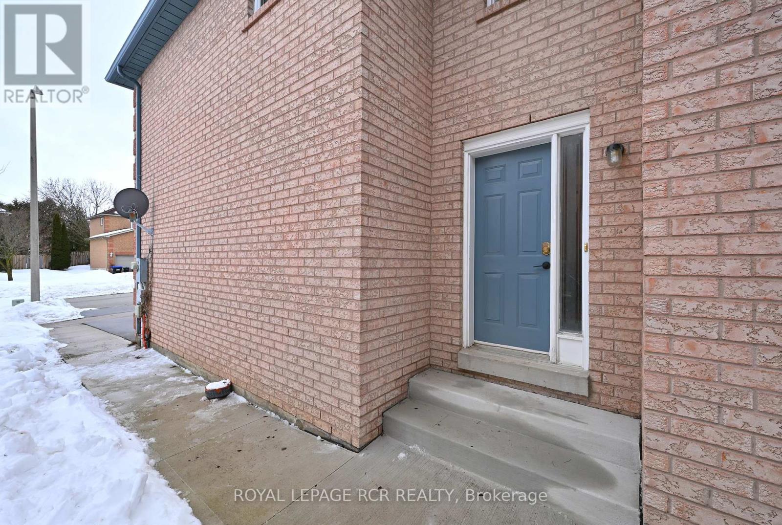 29 Depeuter Crescent, Bradford West Gwillimbury, Ontario  L3Z 3A3 - Photo 33 - N12828416