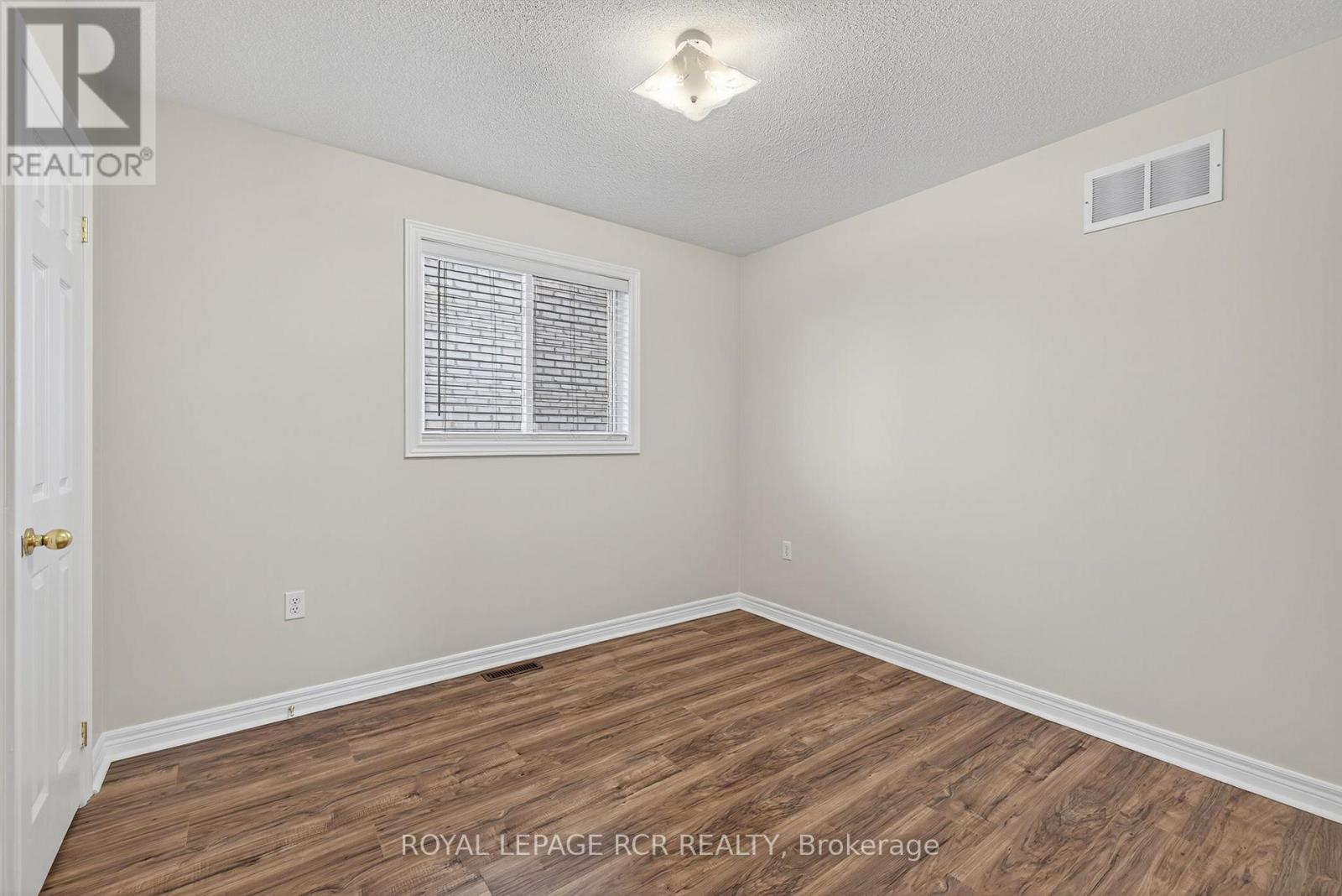 29 Archer Avenue, Bradford West Gwillimbury, Ontario  L3Z 2Y3 - Photo 13 - N12828428