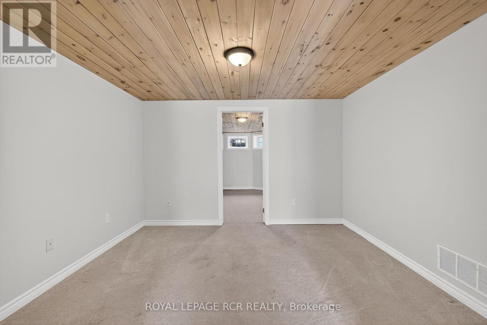 29 Archer Avenue, Bradford West Gwillimbury, Ontario  L3Z 2Y3 - Photo 24 - N12828428