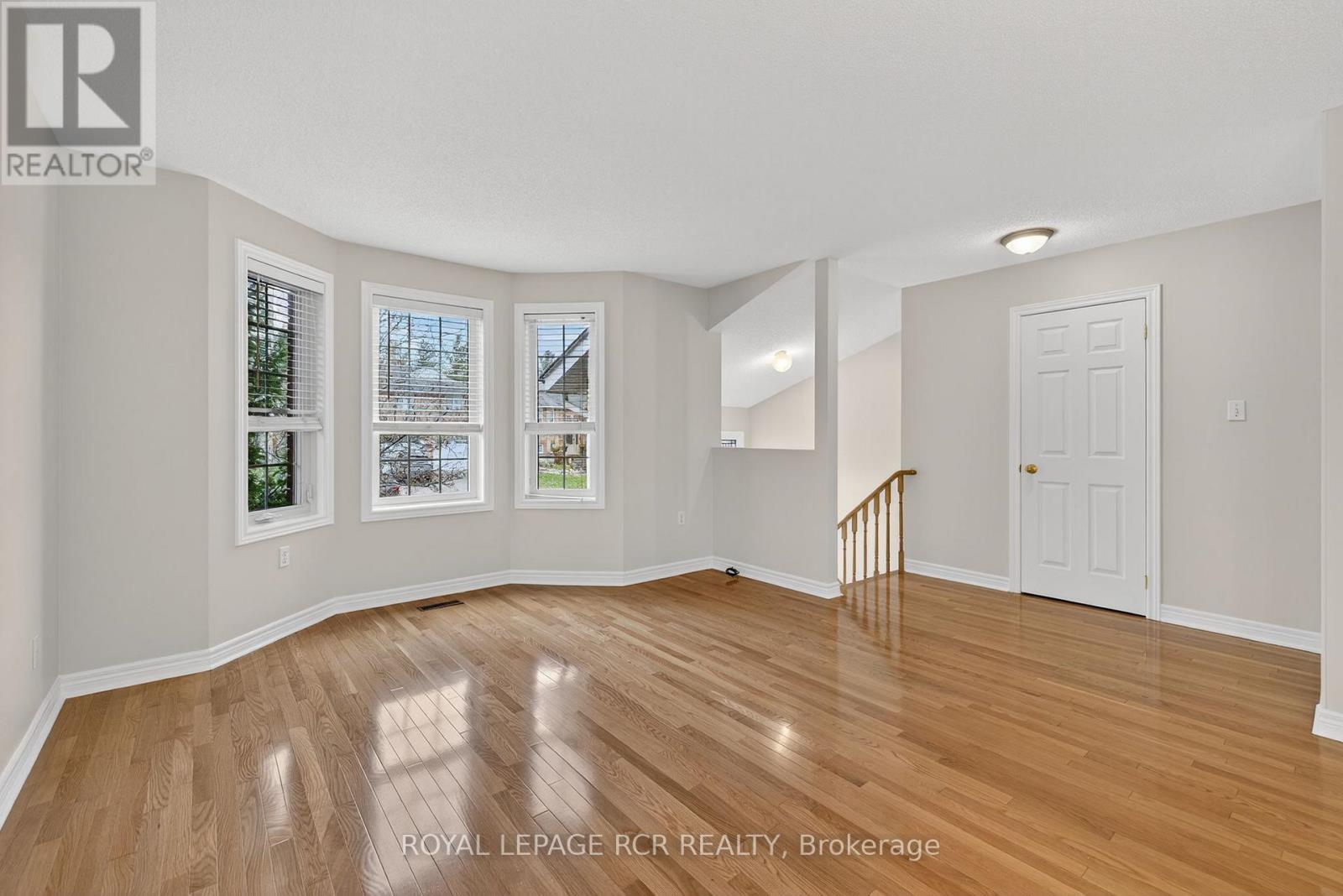 29 Archer Avenue, Bradford West Gwillimbury, Ontario  L3Z 2Y3 - Photo 7 - N12828428