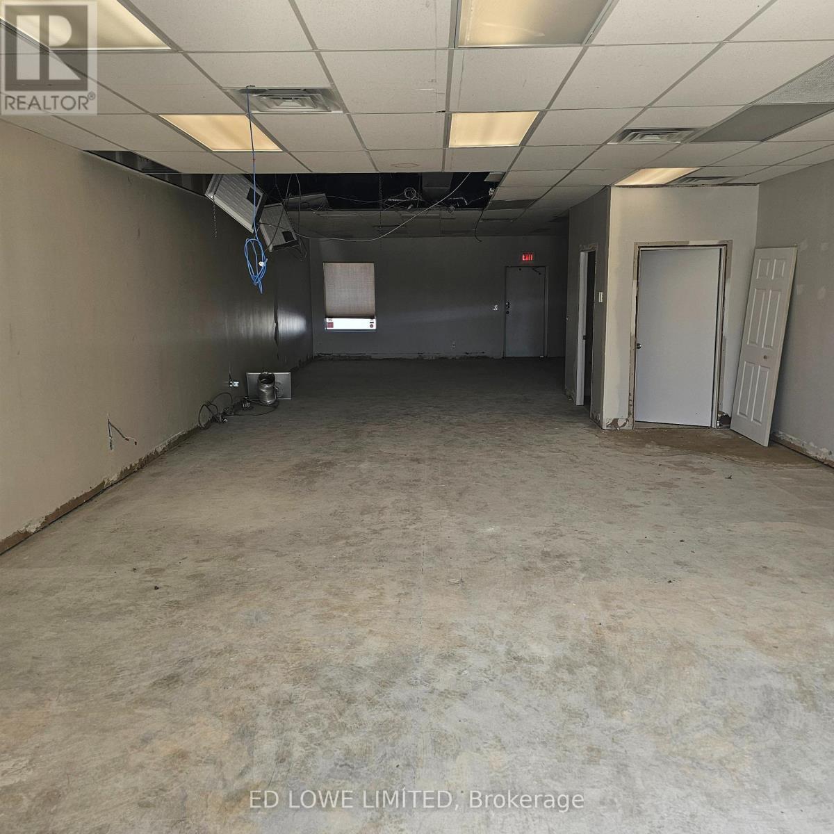 1409 - 64 Cedar Pointe Drive, Barrie (0 North), Ontario  L4N 5R7 - Photo 4 - S12828280