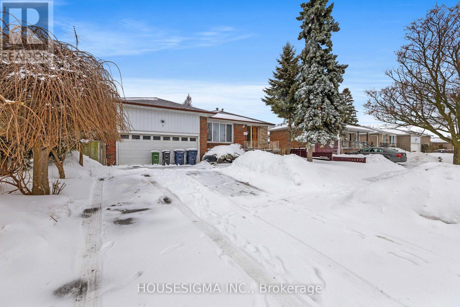 7 Briarbluff Avenue, Toronto, Ontario  M1E 3H2 - Photo 3 - E12806484