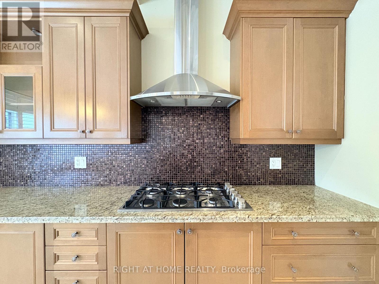 3353 Skipton Lane, Oakville, Ontario  L6M 0K3 - Photo 10 - W12828290