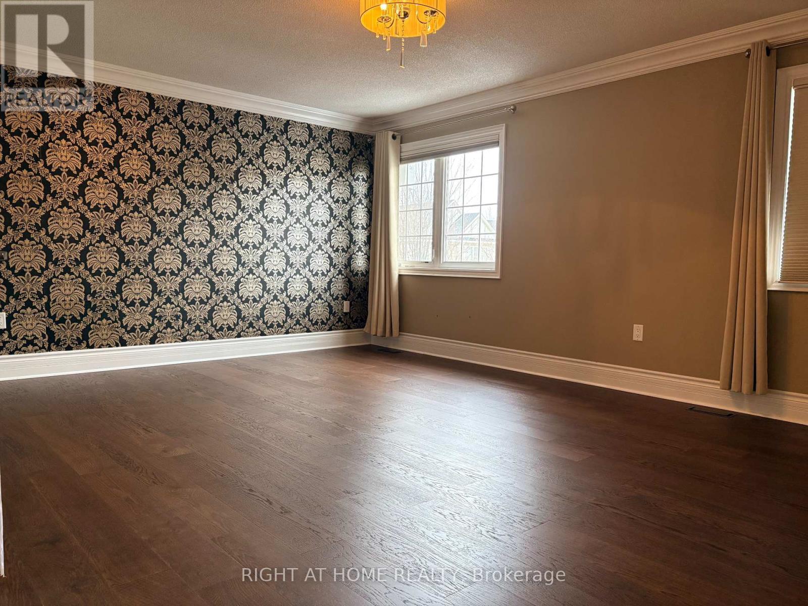 3353 Skipton Lane, Oakville, Ontario  L6M 0K3 - Photo 14 - W12828290