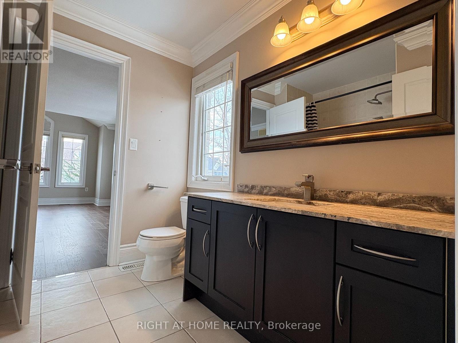 3353 Skipton Lane, Oakville, Ontario  L6M 0K3 - Photo 21 - W12828290