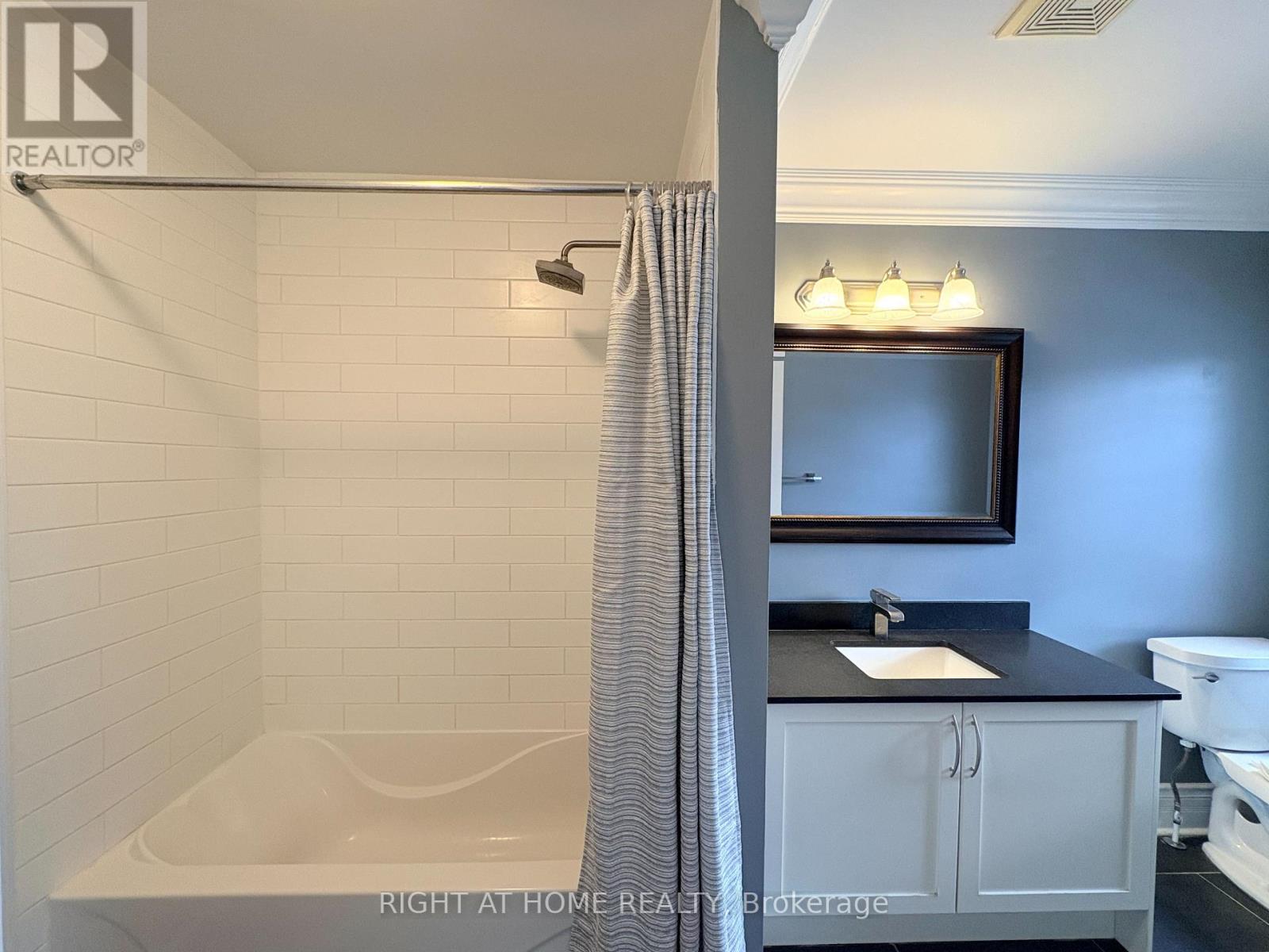 3353 Skipton Lane, Oakville, Ontario  L6M 0K3 - Photo 27 - W12828290