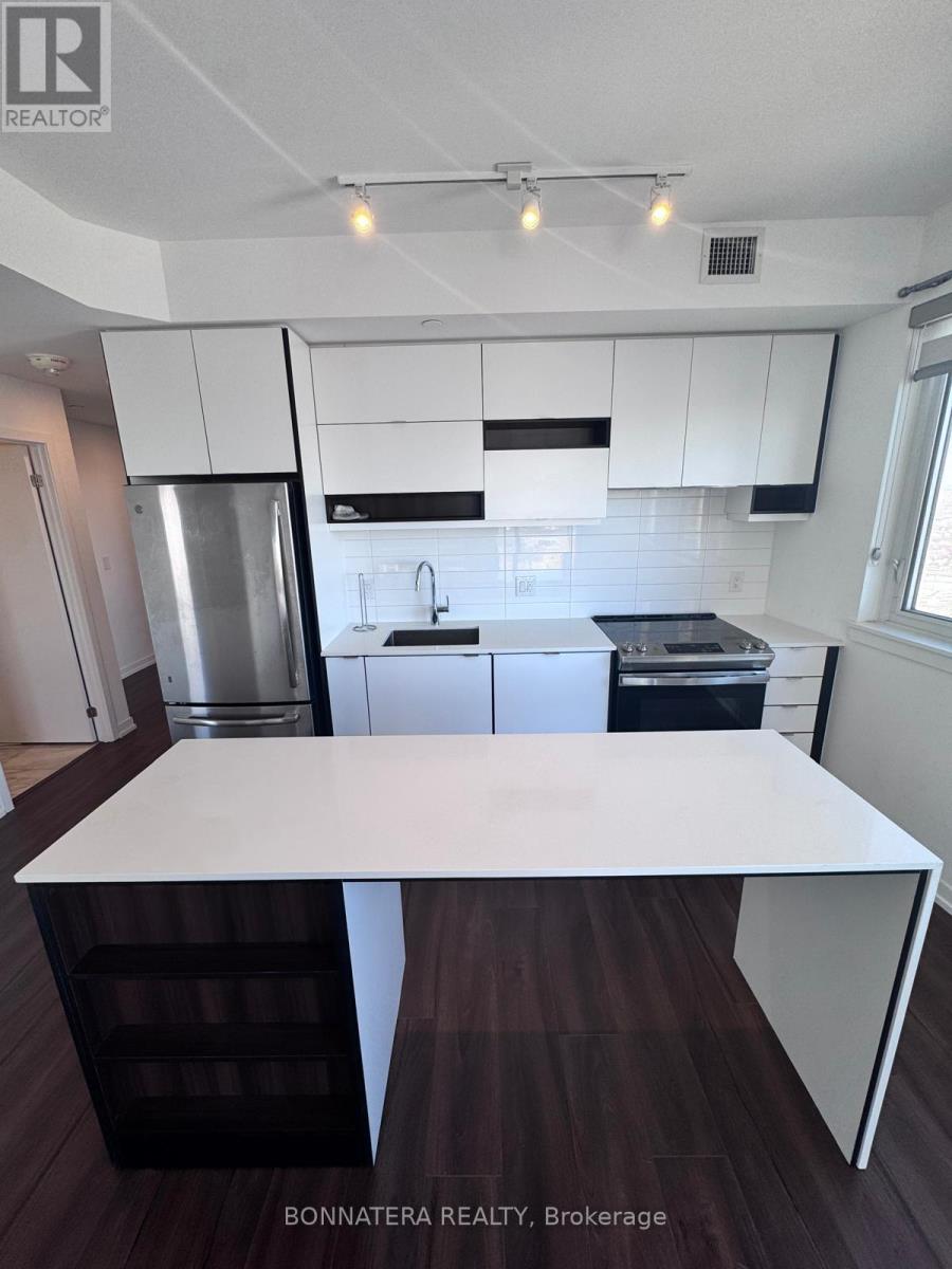 2004 - 4065 Confederation Parkway, Mississauga, Ontario  L5B 0L4 - Photo 13 - W12828294