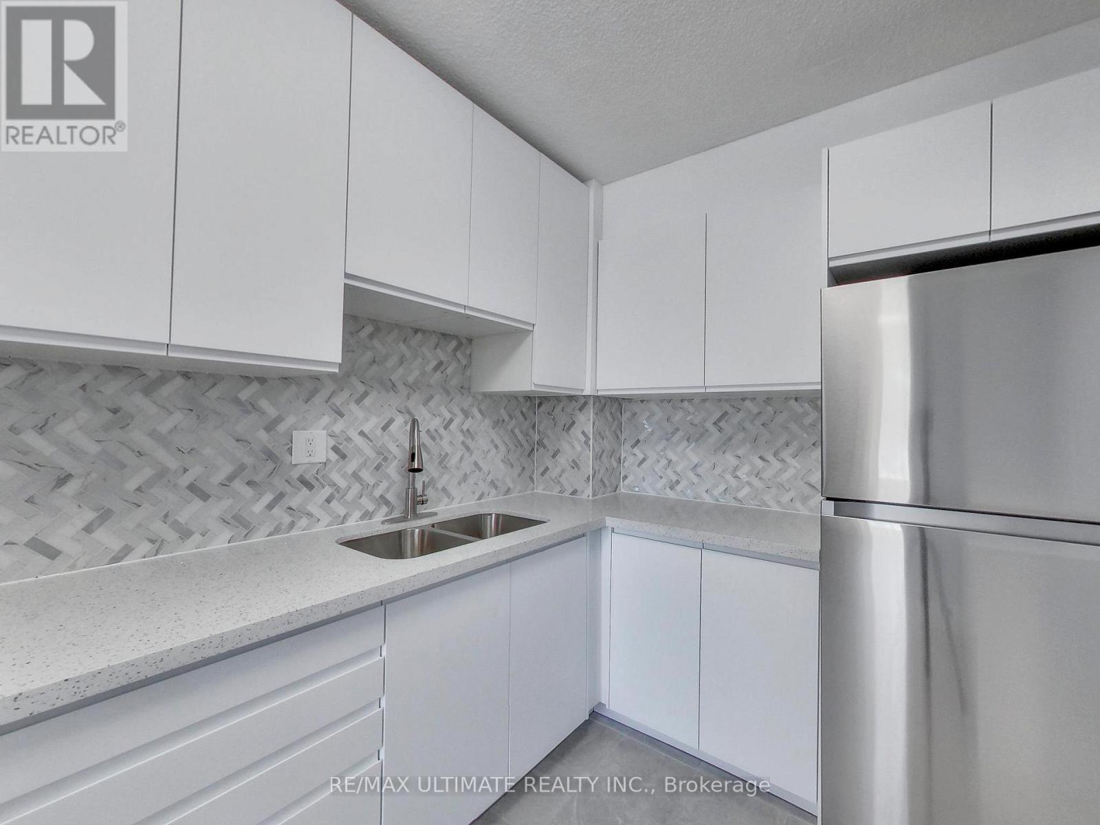 110 - 541 Blackthorn Avenue, Toronto (Keelesdale-Eglinton West), Ontario  M6M 5A6 - Photo 12 - W12828332