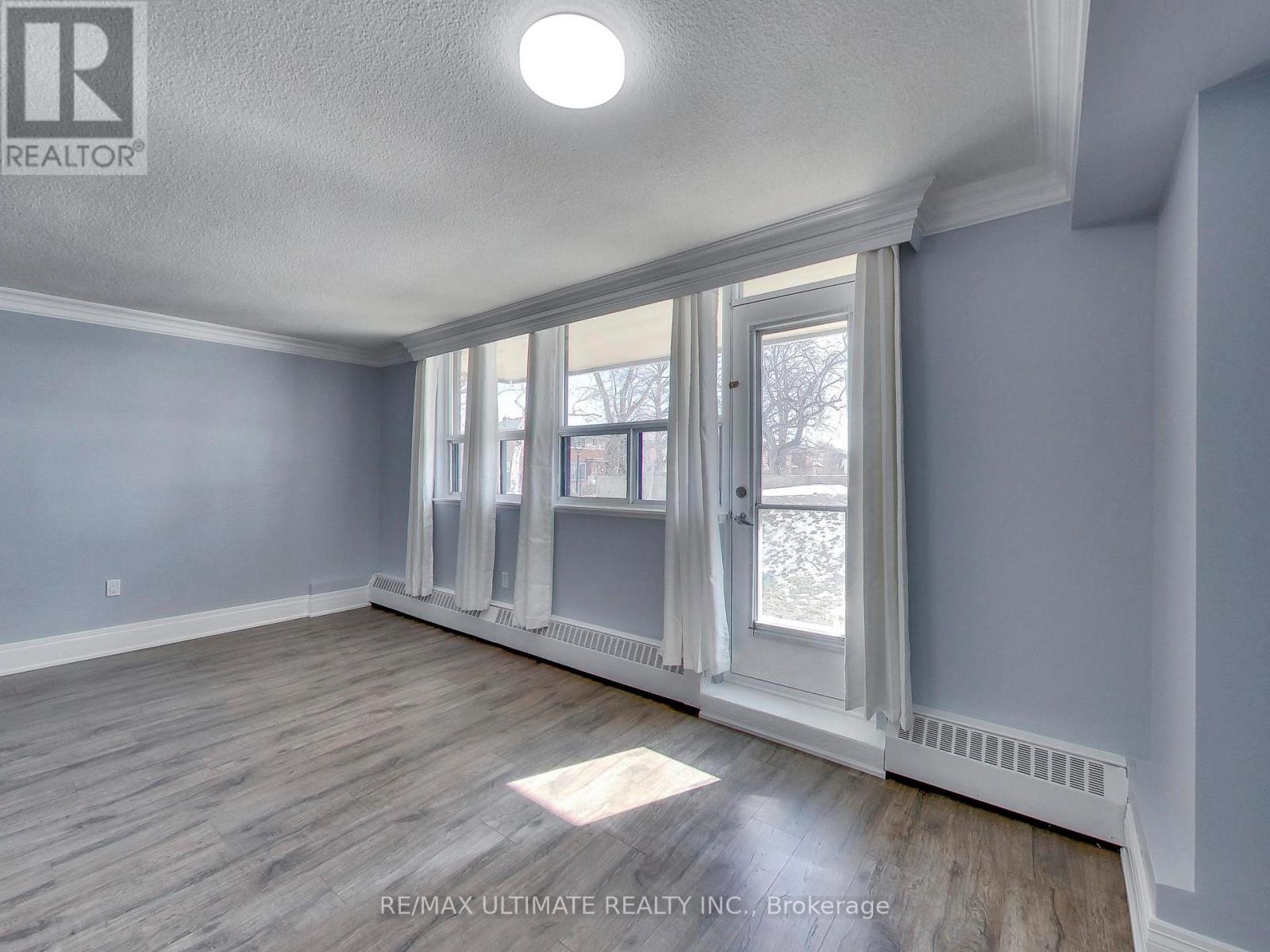 110 - 541 Blackthorn Avenue, Toronto (Keelesdale-Eglinton West), Ontario  M6M 5A6 - Photo 15 - W12828332