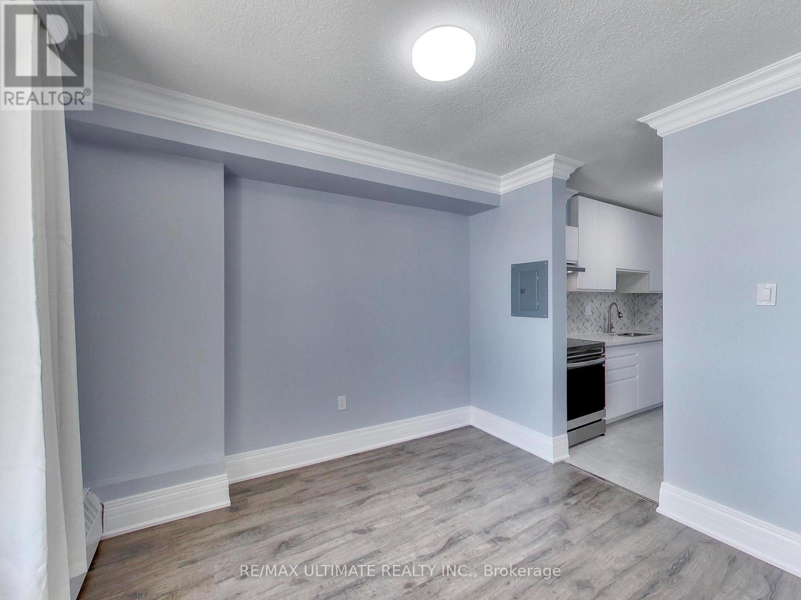 110 - 541 Blackthorn Avenue, Toronto (Keelesdale-Eglinton West), Ontario  M6M 5A6 - Photo 16 - W12828332