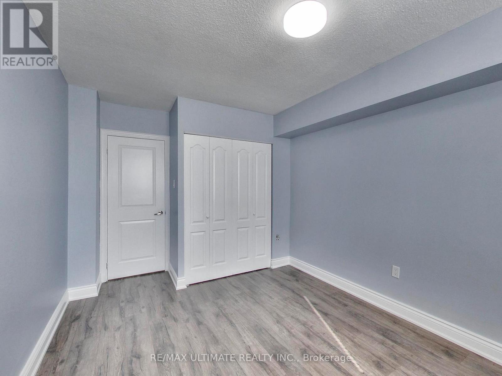 110 - 541 Blackthorn Avenue, Toronto (Keelesdale-Eglinton West), Ontario  M6M 5A6 - Photo 21 - W12828332