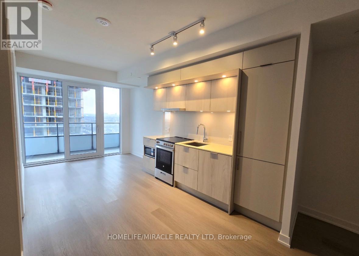 1712 - 448 Burnhamthorpe Road, Mississauga, Ontario  L5B 4M6 - Photo 2 - W12828434