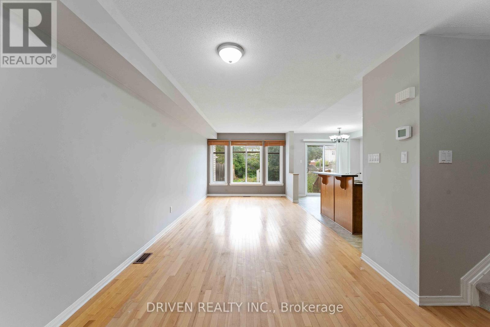 270 Berrigan Drive, Ottawa, Ontario  K2J 5B5 - Photo 7 - X12738276