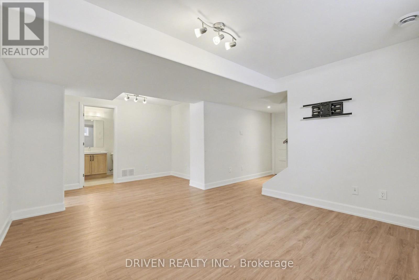 429 Aurora Street, Russell, Ontario  K4R 0L3 - Photo 26 - X12791132