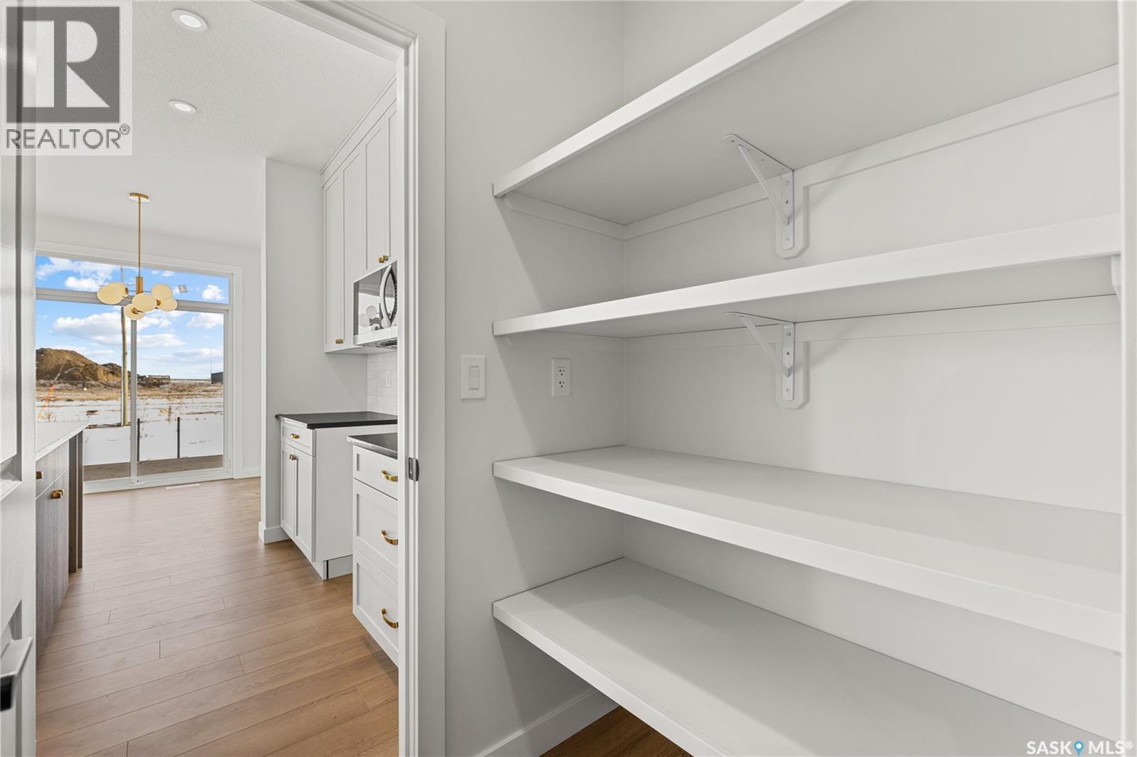 295 Nazarali Way, Saskatoon, Saskatchewan  S7V 1X6 - Photo 10 - SK029350