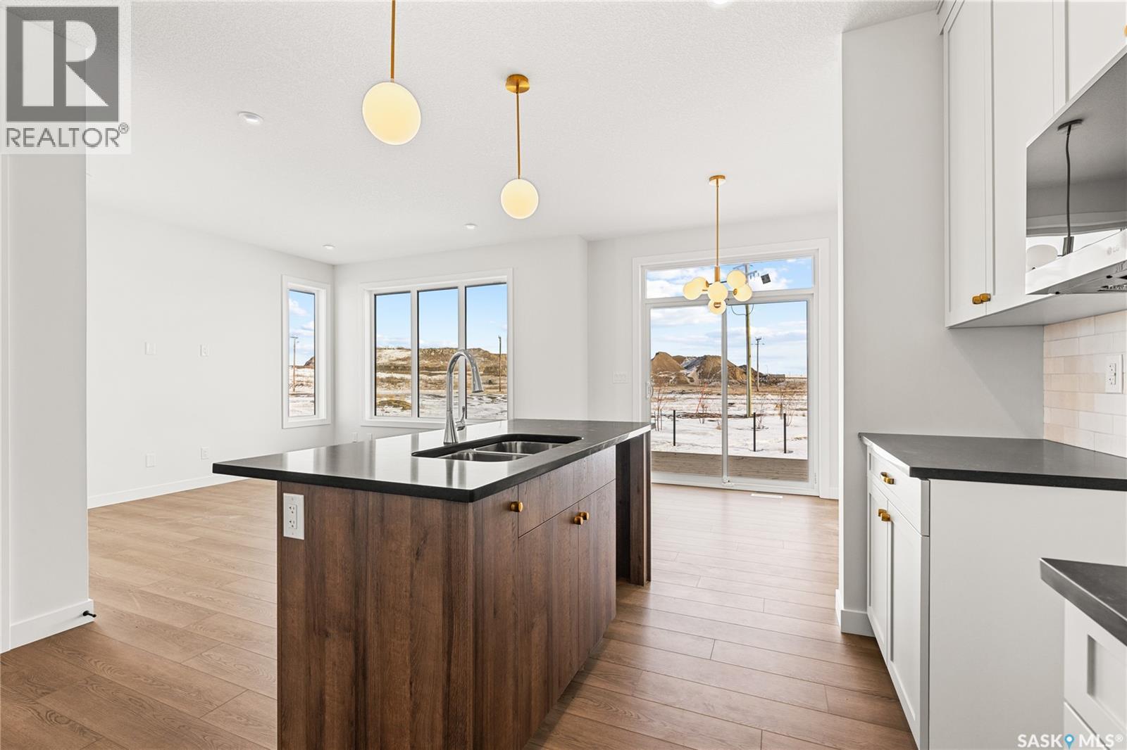 295 Nazarali Way, Saskatoon, Saskatchewan  S7V 1X6 - Photo 11 - SK029350