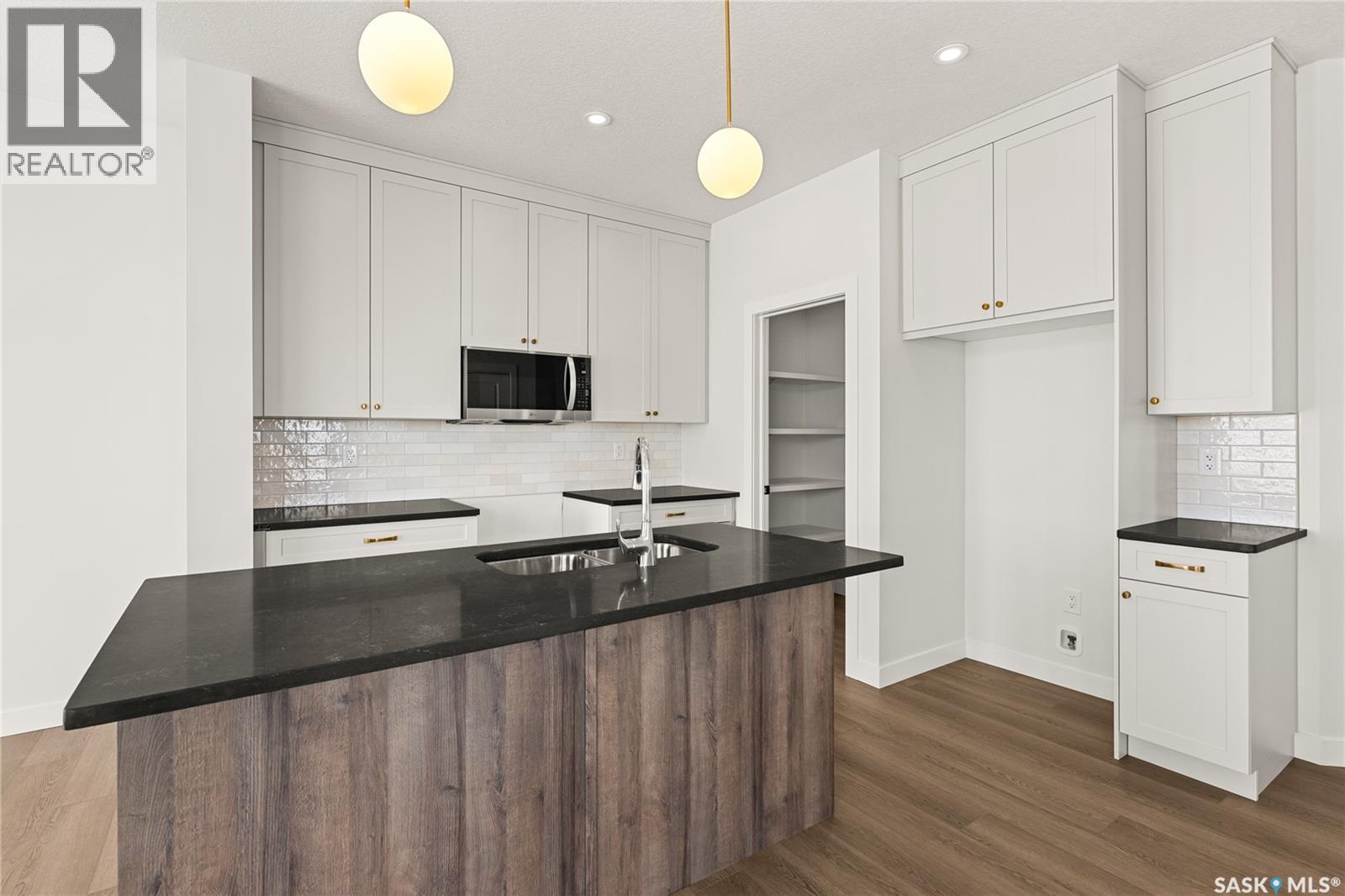 295 Nazarali Way, Saskatoon, Saskatchewan  S7V 1X6 - Photo 21 - SK029350