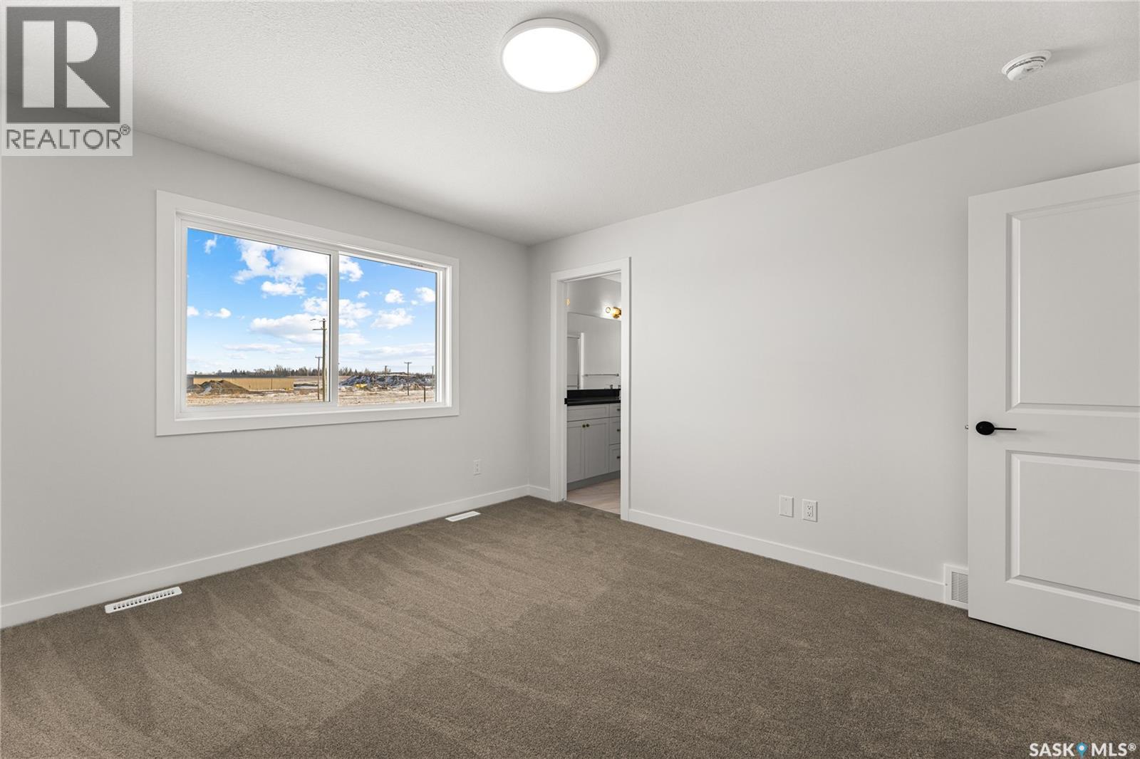 295 Nazarali Way, Saskatoon, Saskatchewan  S7V 1X6 - Photo 27 - SK029350