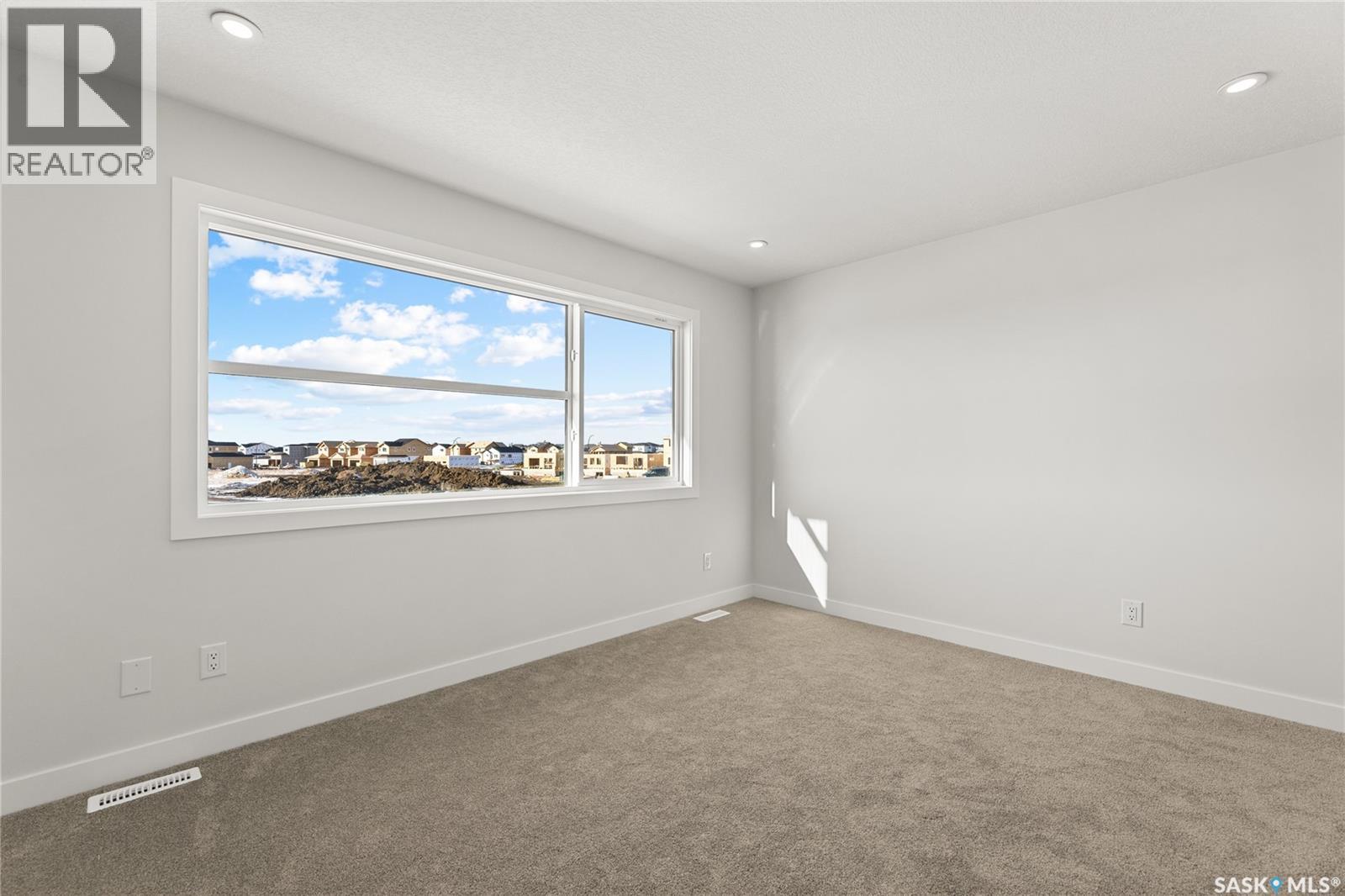 295 Nazarali Way, Saskatoon, Saskatchewan  S7V 1X6 - Photo 40 - SK029350