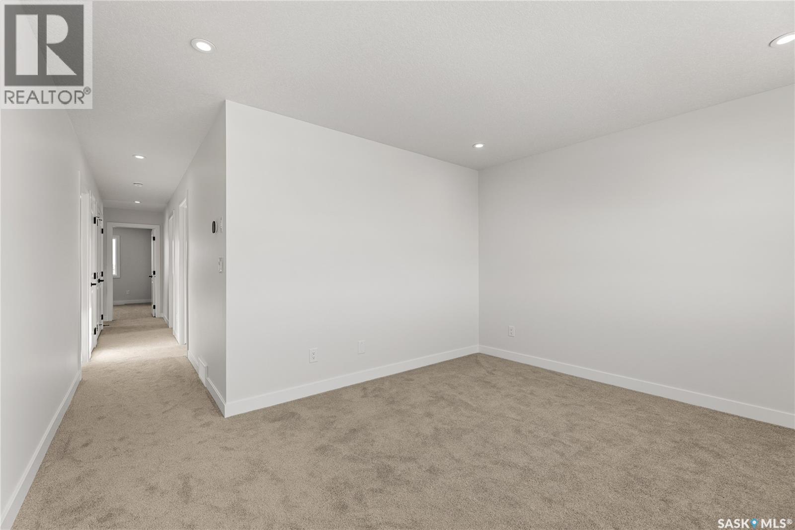 295 Nazarali Way, Saskatoon, Saskatchewan  S7V 1X6 - Photo 41 - SK029350