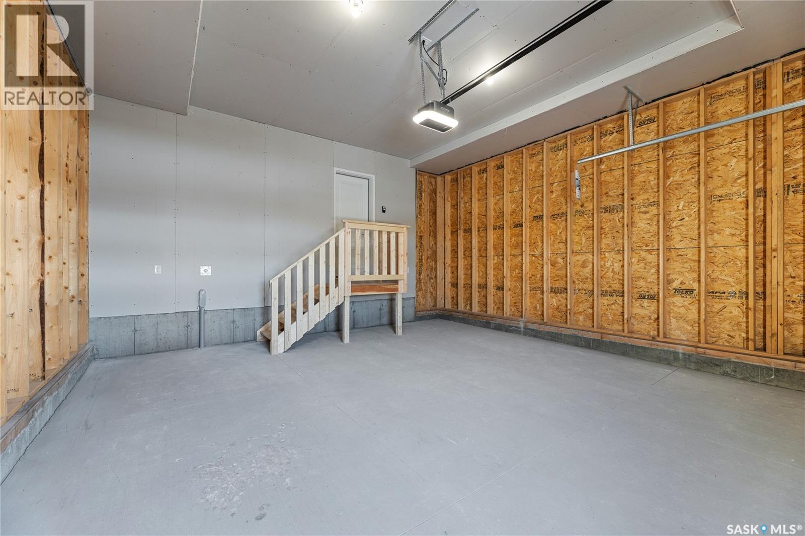 295 Nazarali Way, Saskatoon, Saskatchewan  S7V 1X6 - Photo 49 - SK029350