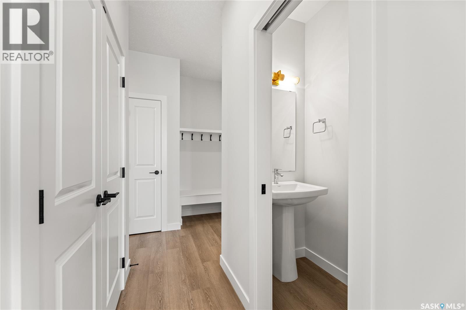 295 Nazarali Way, Saskatoon, Saskatchewan  S7V 1X6 - Photo 6 - SK029350