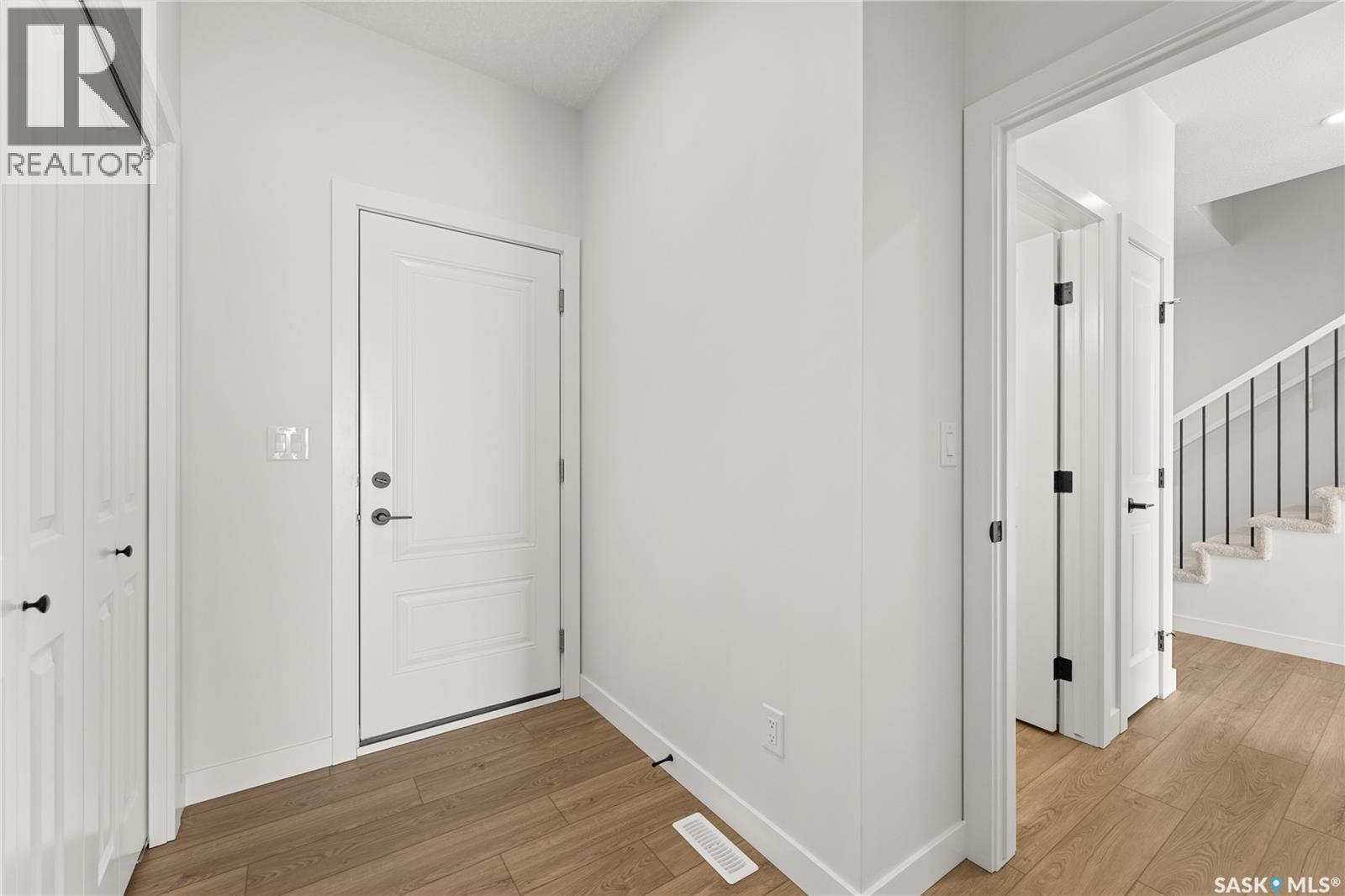 227 Cockcroft Street, Saskatoon, Saskatchewan  S7V 1Z1 - Photo 7 - SK029344