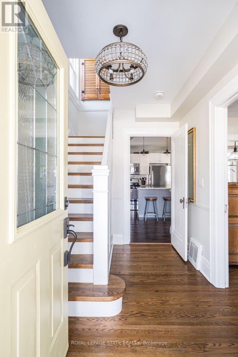 154 Park Street W, Hamilton, Ontario  L9H 1X7 - Photo 4 - X12828278