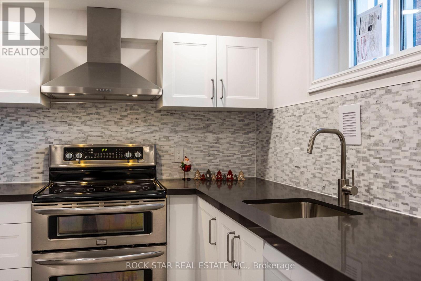 Lower - 60 Champlain Avenue, Hamilton, Ontario  L8G 2H7 - Photo 7 - X12828314