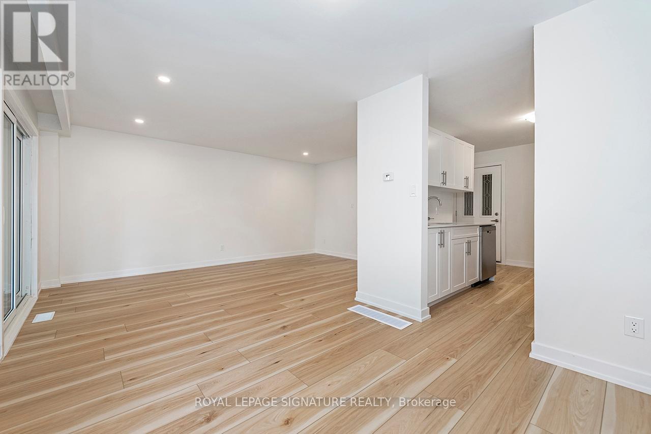 1 - 88 Tunbridge Crescent, Hamilton, Ontario  L8W 1L3 - Photo 13 - X12828330