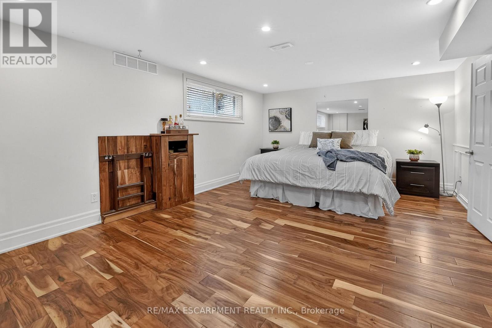 16 Samuel Road, Grimsby, Ontario  L3M 4P6 - Photo 20 - X12828400