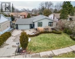 16 SAMUEL ROAD, Grimsby, Ontario