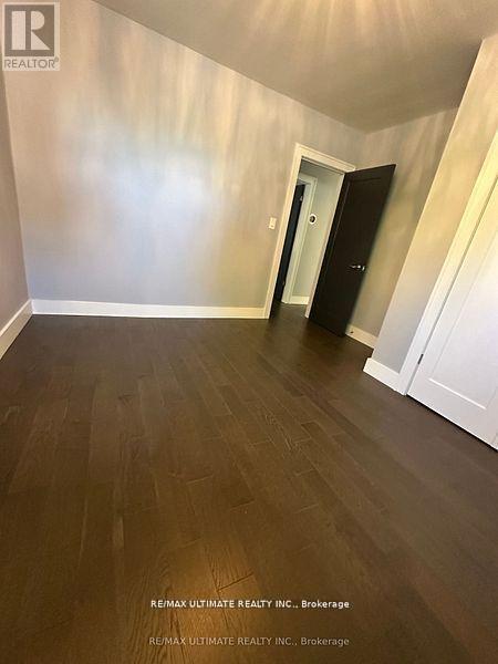 10 Columbia Street, St. Catharines, Ontario  L2R 5H6 - Photo 12 - X12828426