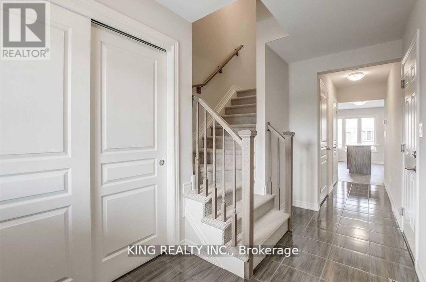 126 Monarch Street, Welland, Ontario  L3C 0G6 - Photo 3 - X12828432