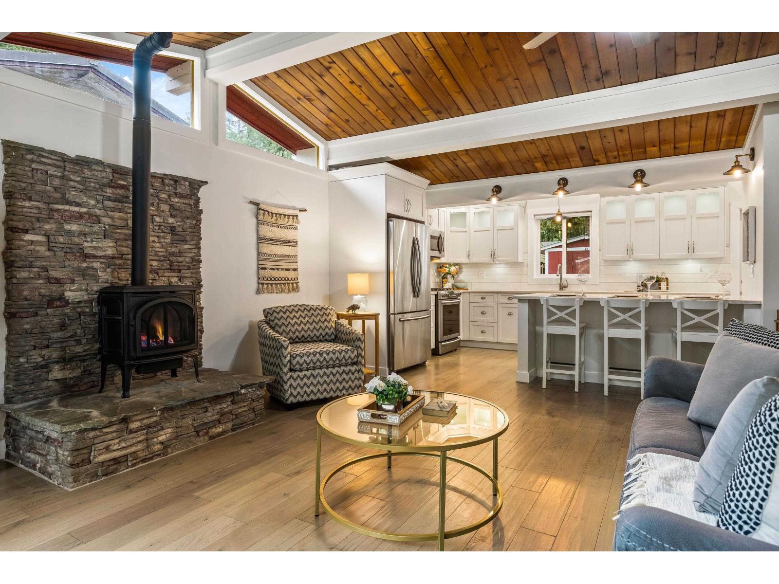 649 Mountain View Road, Cultus Lake North, Cultus Lake, British Columbia  V2R 4Z6 - Photo 15 - R3094227