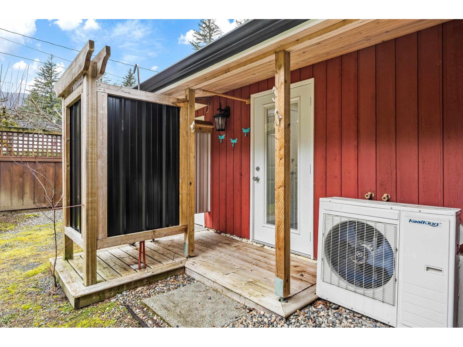 649 Mountain View Road, Cultus Lake North, Cultus Lake, British Columbia  V2R 4Z6 - Photo 34 - R3094227