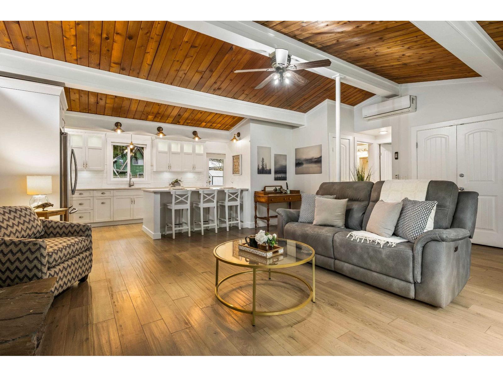 649 Mountain View Road, Cultus Lake North, Cultus Lake, British Columbia  V2R 4Z6 - Photo 16 - R3094227