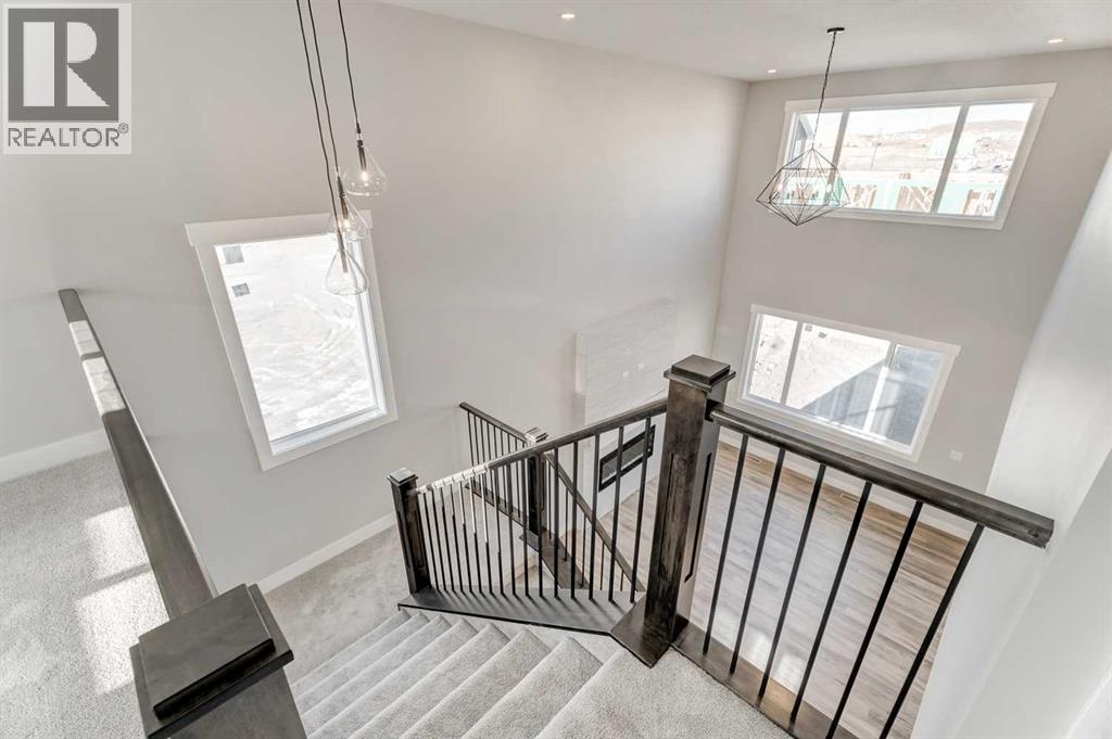 68 Vantage Drive, Cochrane, Alberta T4C 3G2 - Photo 8 - A2274525