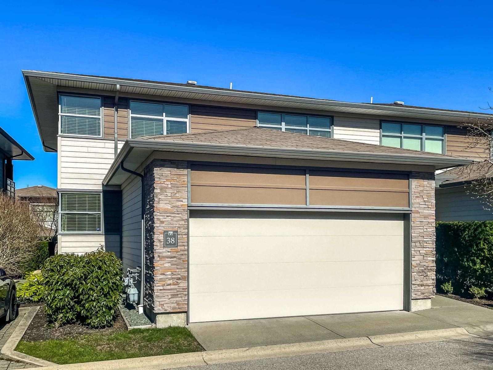 38 2603 162 Street, Surrey, British Columbia  V3S 2L4 - Photo 2 - R3093806