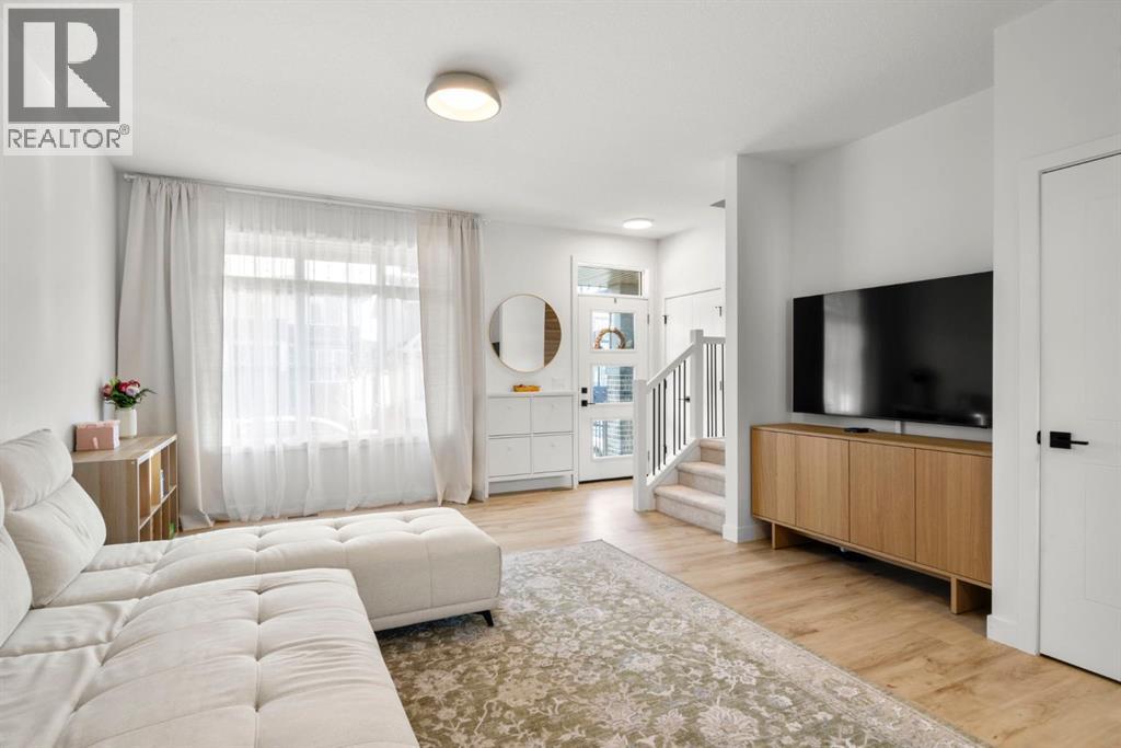 33 Shale Avenue, Cochrane, Alberta  T4C 3G6 - Photo 12 - A2279054