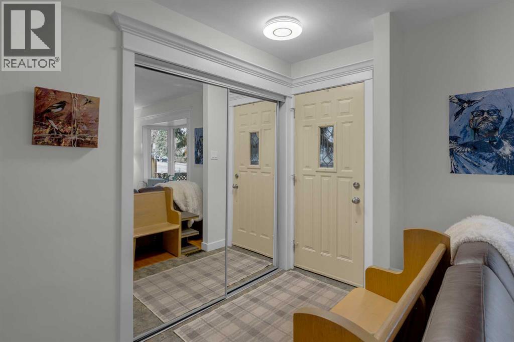 4512 41 Avenue Sw, Calgary, Alberta  T3E 1G7 - Photo 5 - A2283757