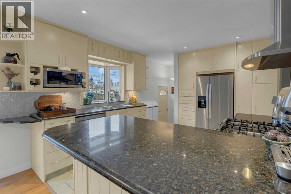 4512 41 Avenue Sw, Calgary, Alberta  T3E 1G7 - Photo 14 - A2283757