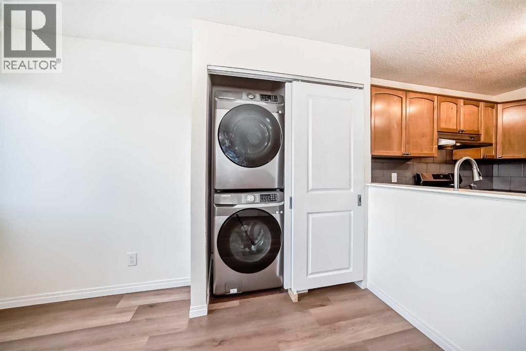 10 Bridlecrest Manor Sw, Calgary, Alberta  T2Y 4Y2 - Photo 13 - A2288418