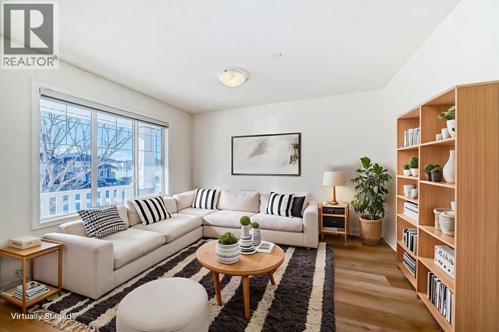 10 Bridlecrest Manor Sw, Calgary, Alberta  T2Y 4Y2 - Photo 4 - A2288418