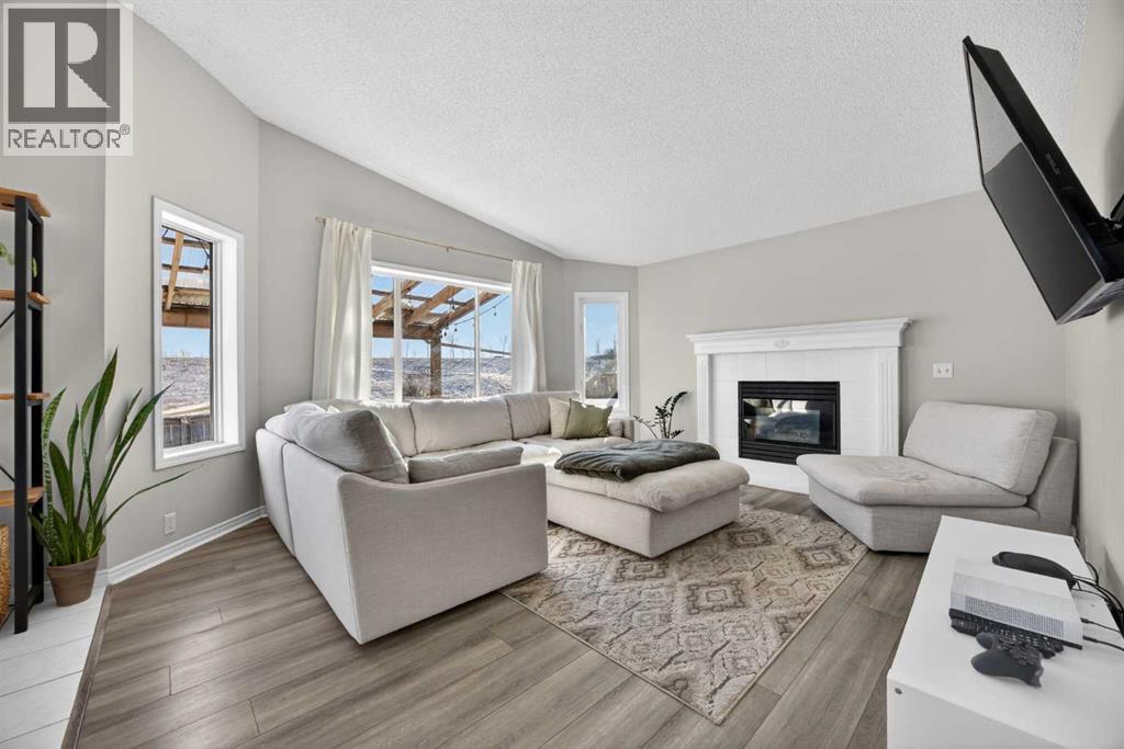 108 Harvest Creek Court Ne, Calgary, Alberta  T3K 4N8 - Photo 4 - A2289100