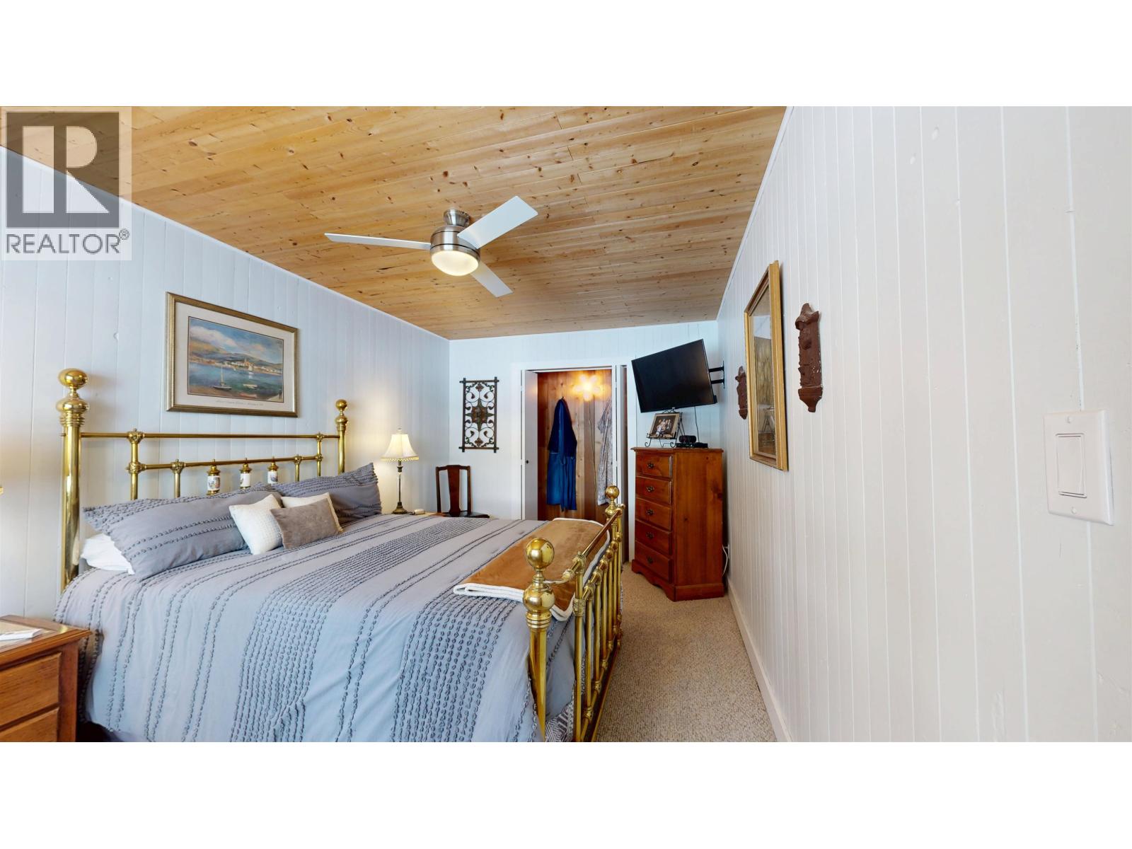 5780 Timothy Lake Road, 100 Mile House, British Columbia  V0K 1T0 - Photo 22 - R3094293