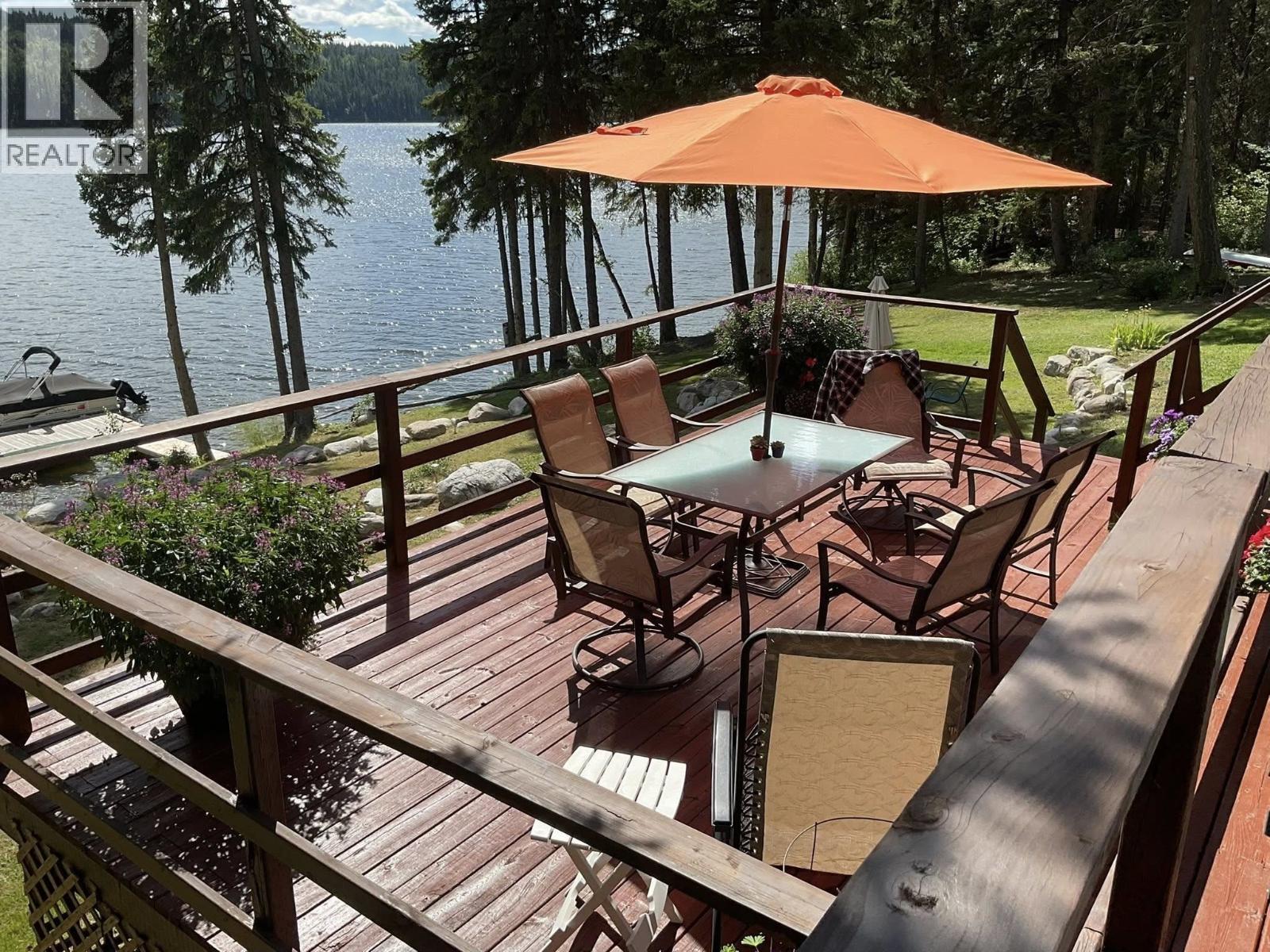 5780 Timothy Lake Road, 100 Mile House, British Columbia  V0K 1T0 - Photo 8 - R3094293