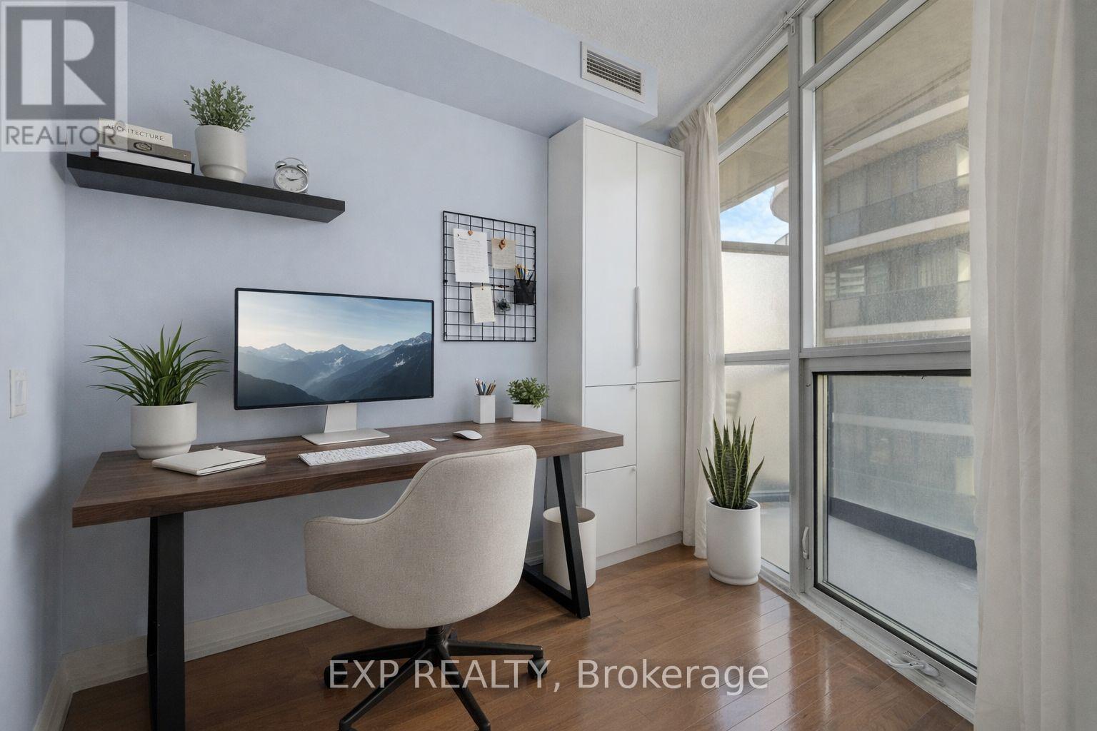 2807 - 21 Carlton Street, Toronto, Ontario  M5B 1L3 - Photo 17 - C12808354